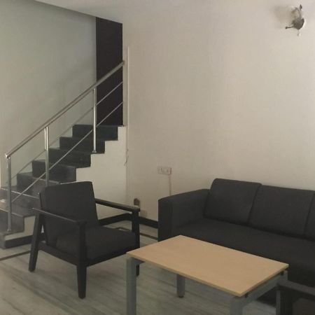 Roshini Serviced Apartments Ченнаи Экстерьер фото